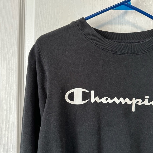 CHAMPIONS CREWNECK - Picture 2 of 4